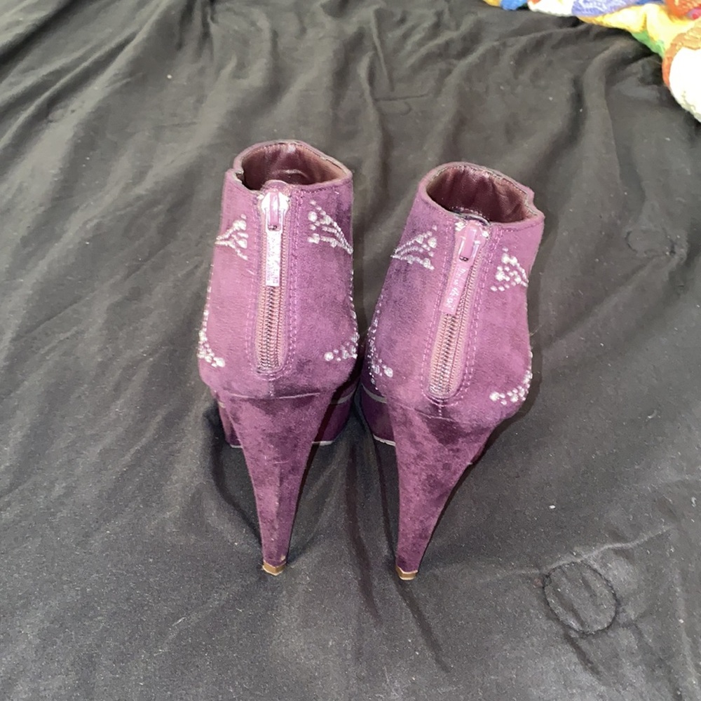 Ankle Boot - Picture 4 of 6